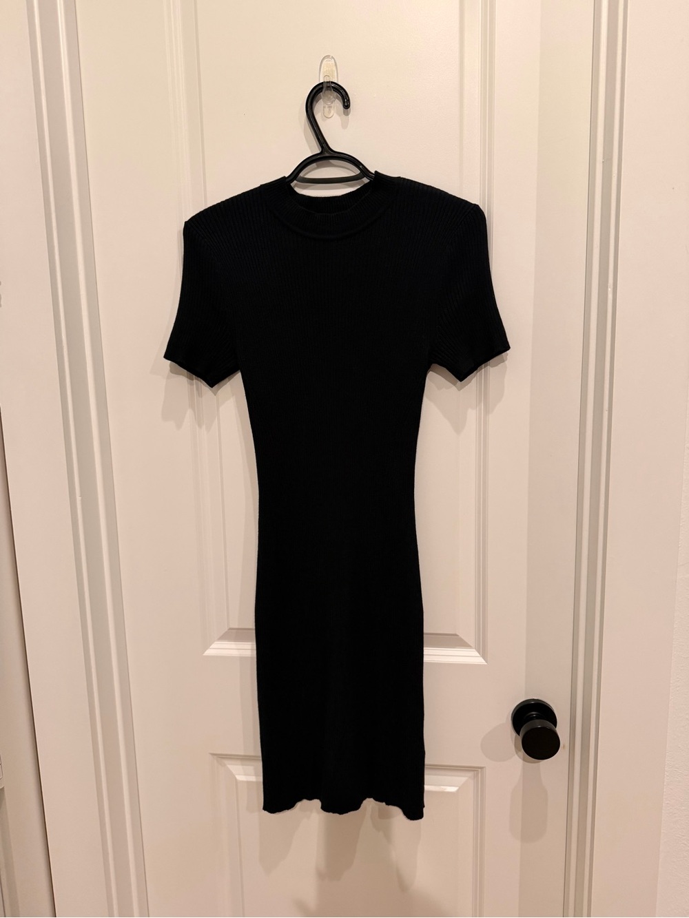Abercrombie & Fitch Black Ribbed Midi Knit Dress